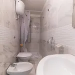 Apartamento In Caffarella - Metro Ponte Lungo Roma